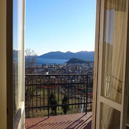 Daire Beta Con Vista Lago Sopra Verbania Cissano